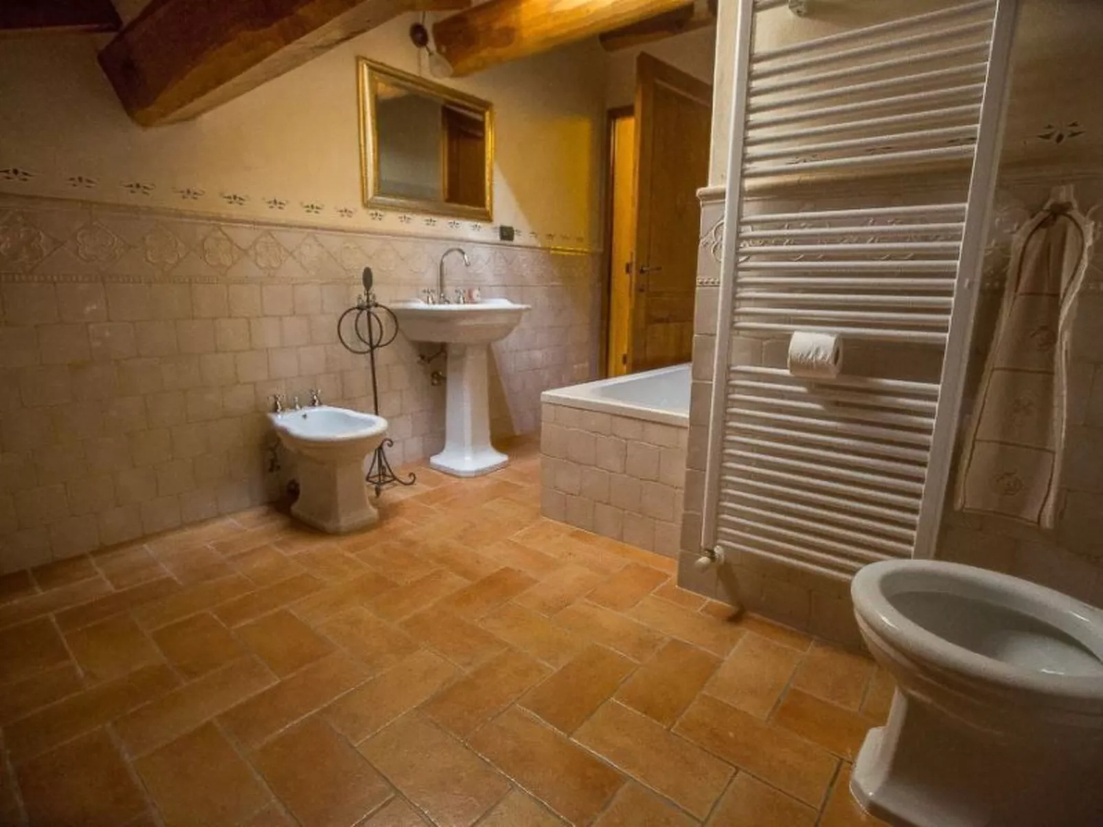 Villa mit privatem Pool zwischen Umbrien und der Toskana-Dedans