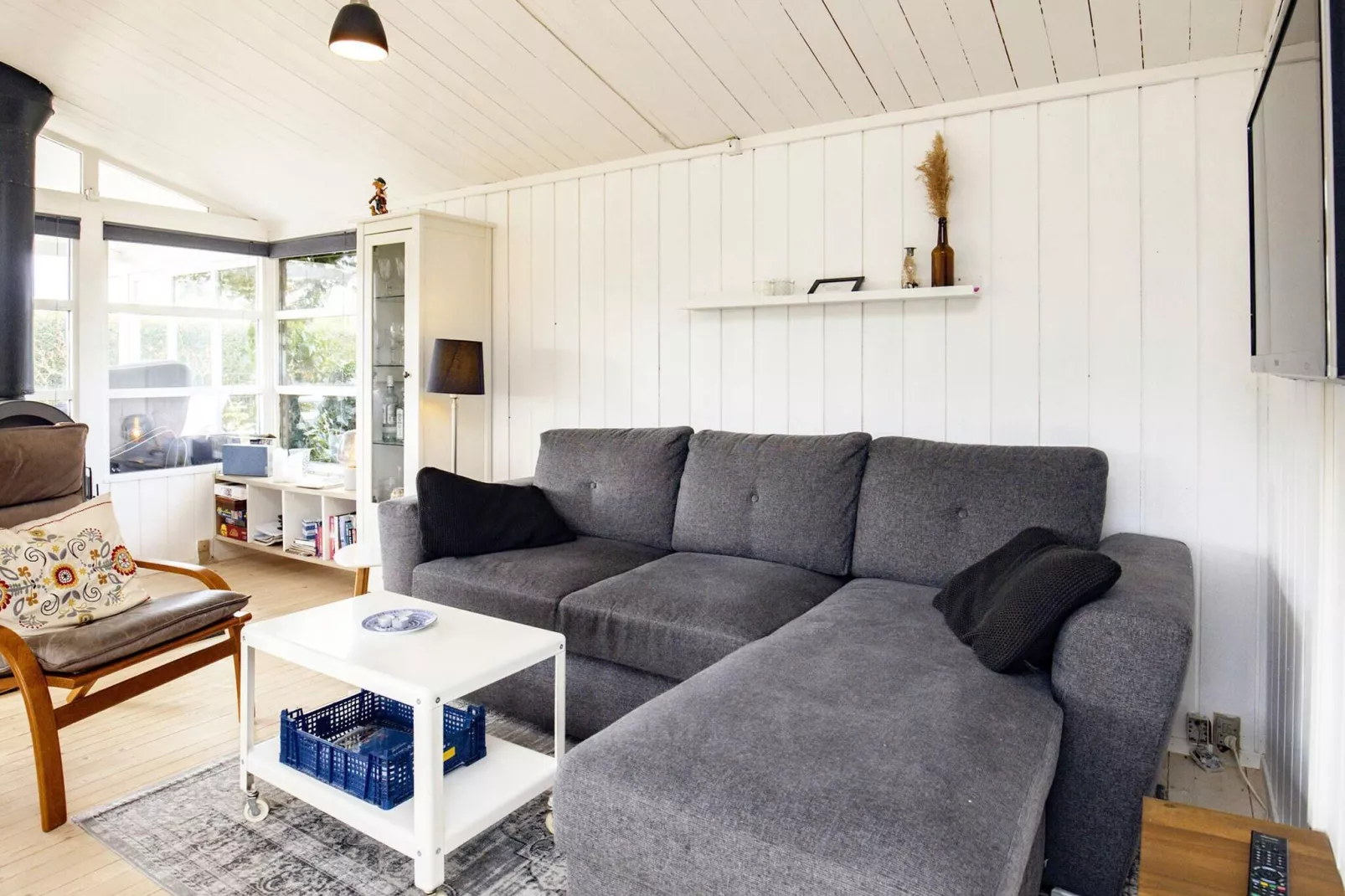 Cozy Seaside Retreat in Eno-By Traum-Indoor