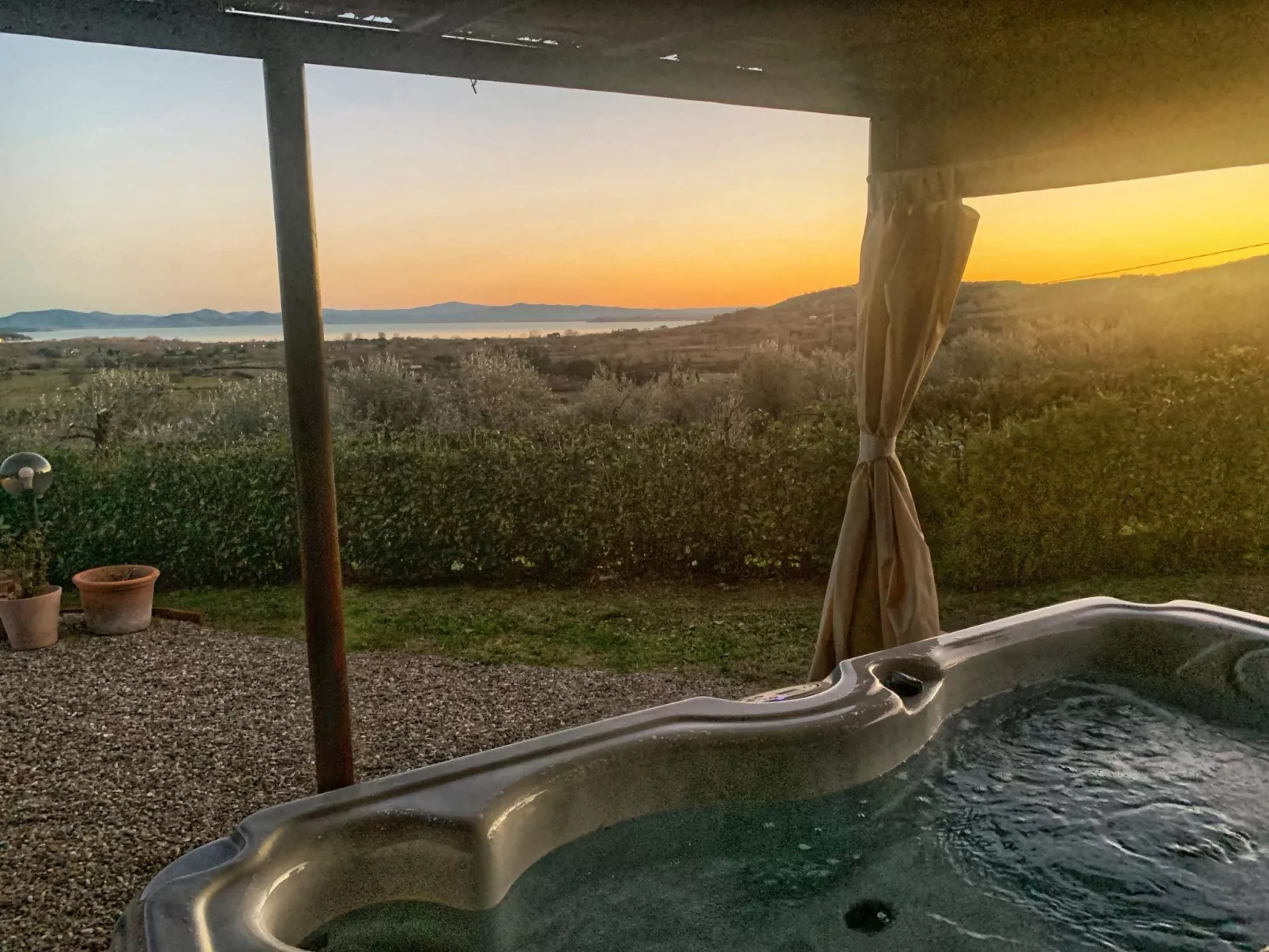 Wohnung 'Romantisches Studio mit Seeblick'-Outside