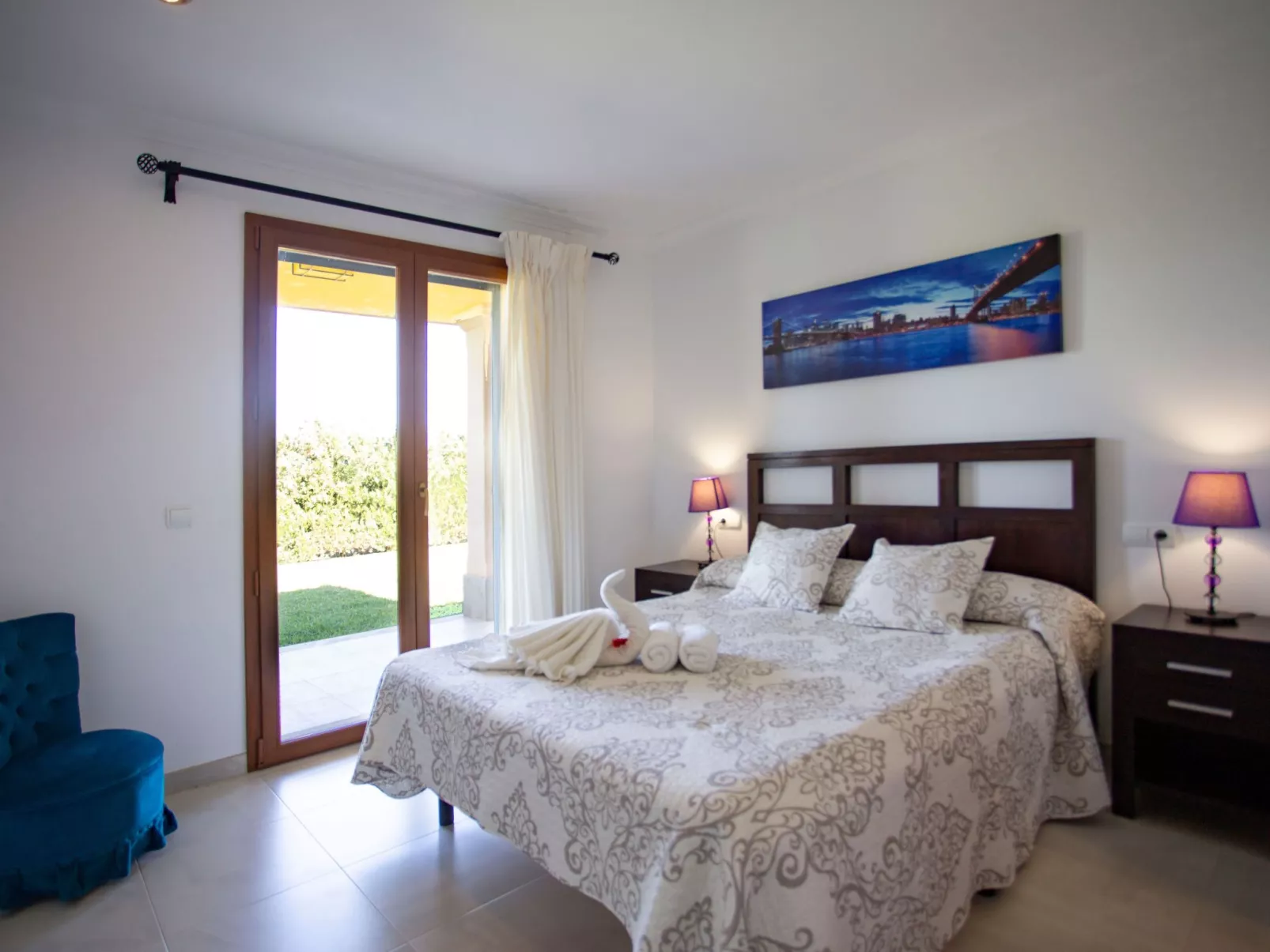 Can Vanrell, mit Schwimmbad, Jacuzzi und Rasenfläche.