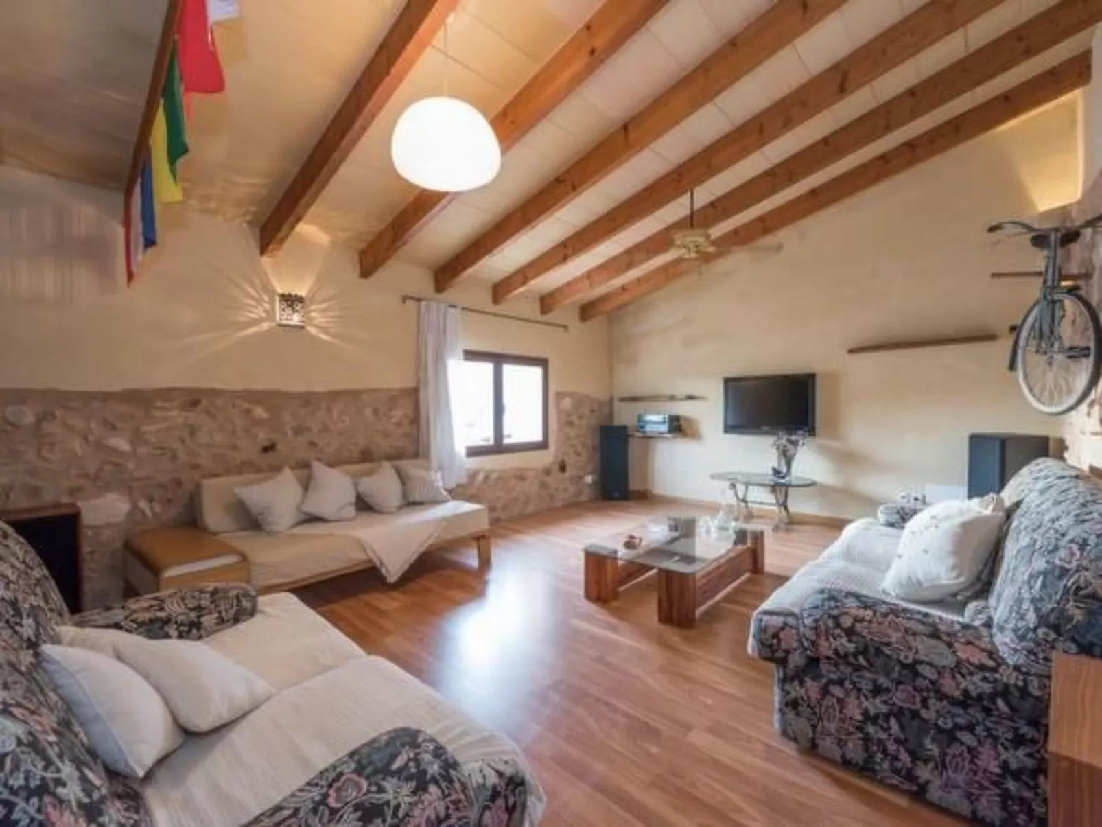 Jedes Ferienhaus mit Garten und Schwimmbad-Image-tags.info