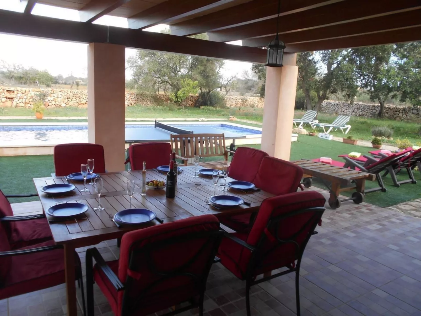 Freistehendes Landhaus mit Schwimmbad