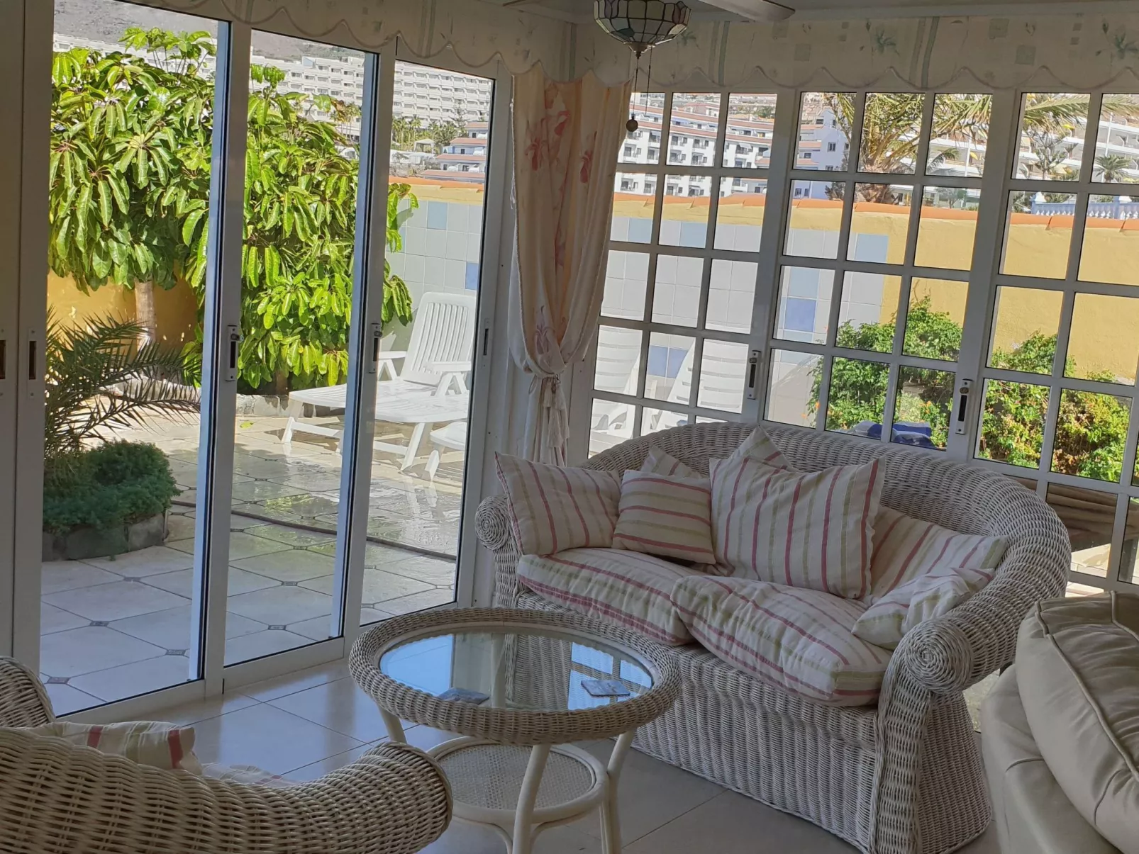 Bungalow direkt am Meer-Inside