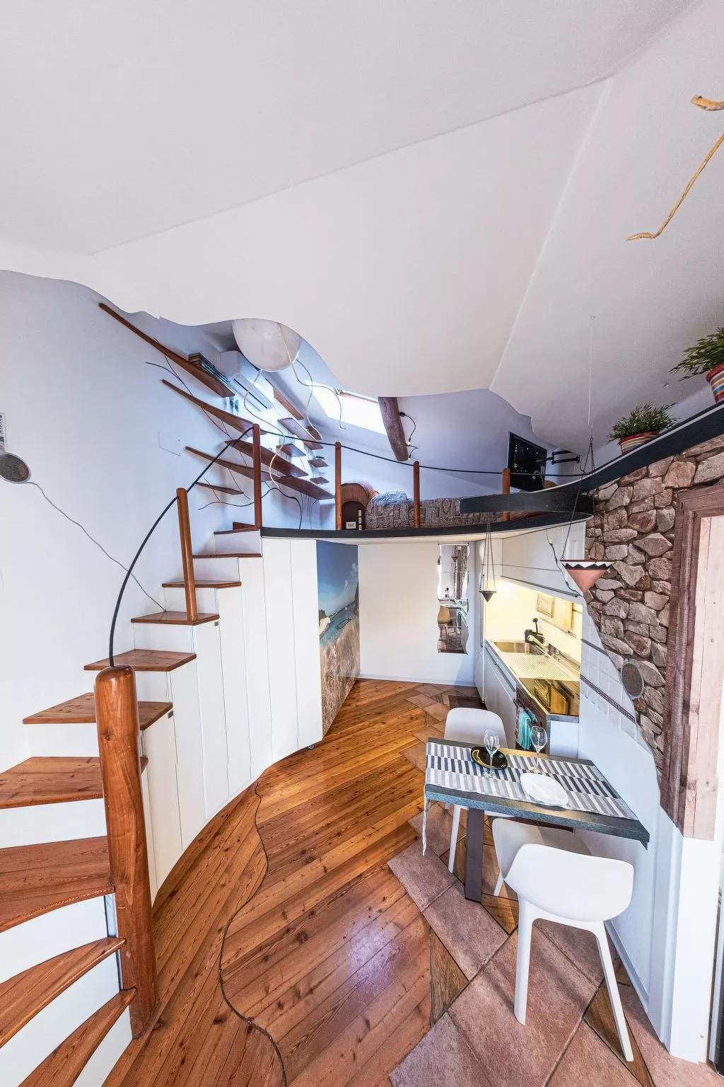 Strategisches Mikrohaus zwischen Cinque Terre und Portofino-Inside