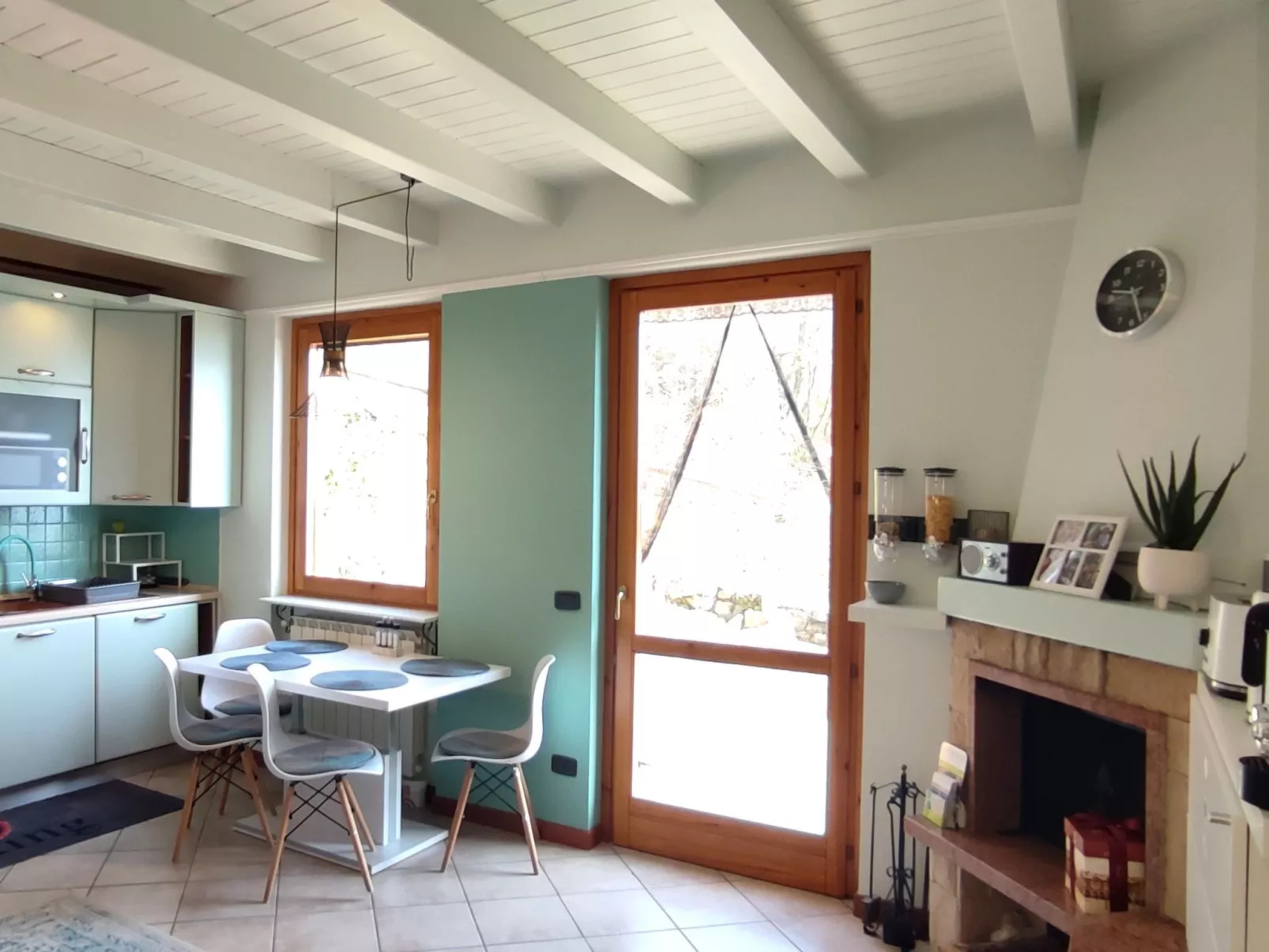 Oasi Azzurra - Drei-Zimmer-Wohnung in einer kleinen Villa mit Terrasse