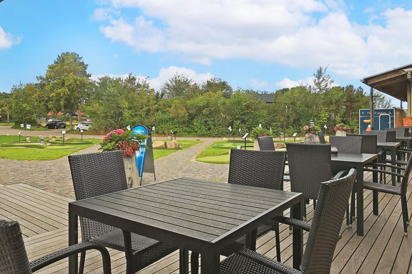 3 room,w/seaview,Premium-View
