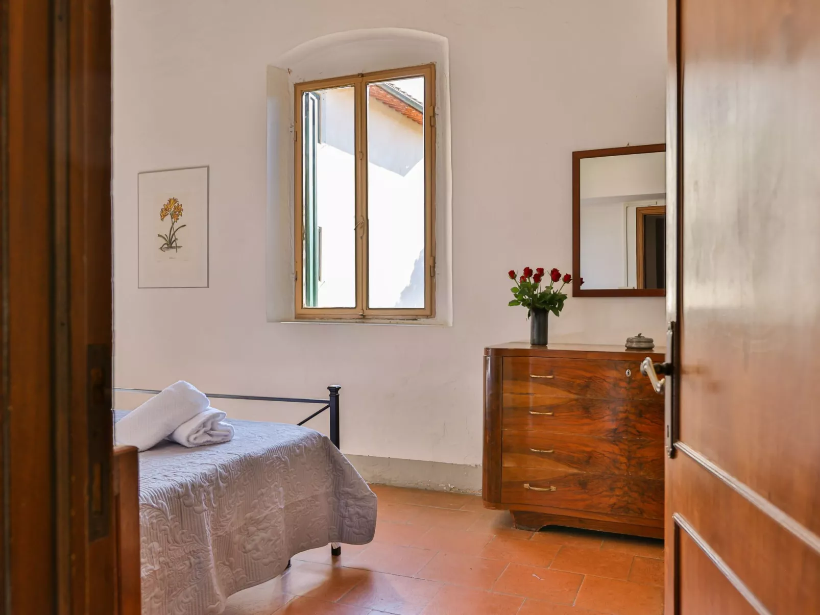 Geräumige Wohnung mit 3 Schlafzimmern und 3 Bädern-Inside