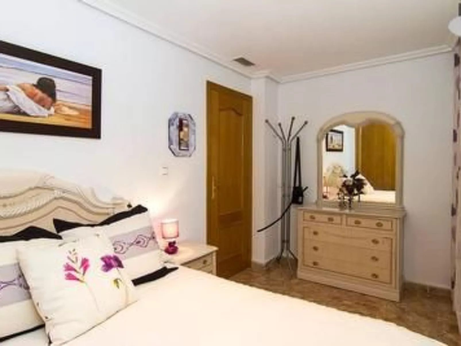 Wohnung mit Terrasse und privatem Pool-Image-tags.info