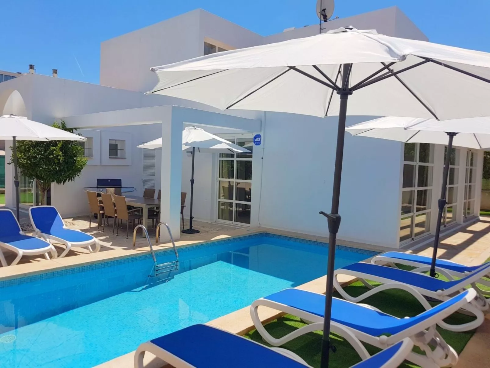 Villa 3 Can Picafort-Outside