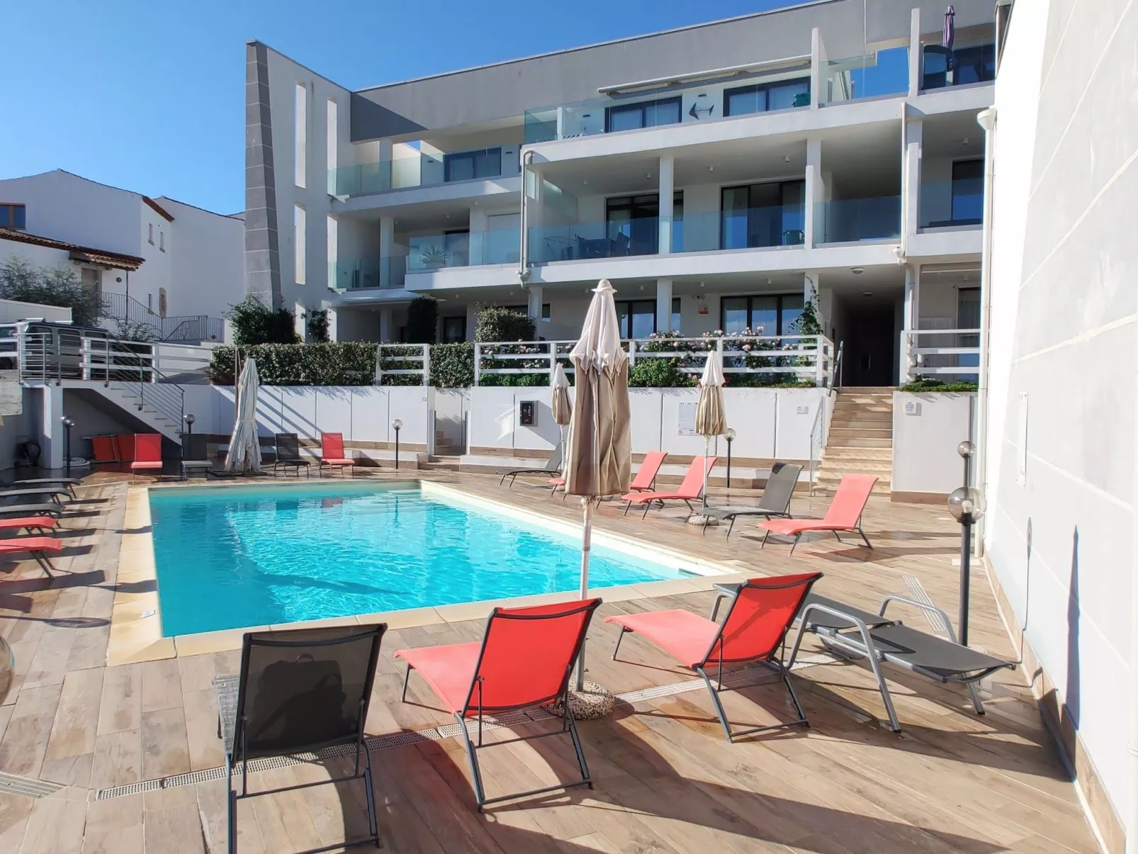 Schönes Penthouse für bis zu 4 Personen-Draußen