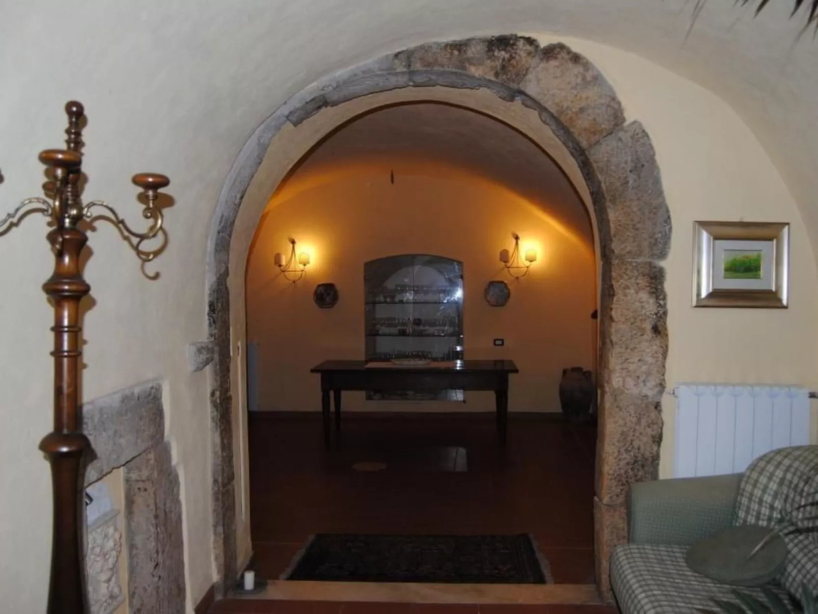 Altes Landhaus mit Schwimmbad und viel Grün-Drinnen