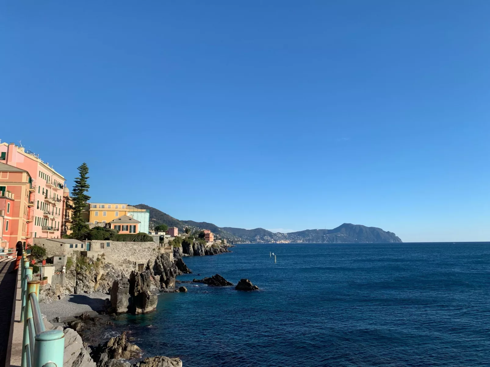 Für 6 Personen ca. 80 m&sup2; in Genua, Norditalien (Ligurien)-Outside