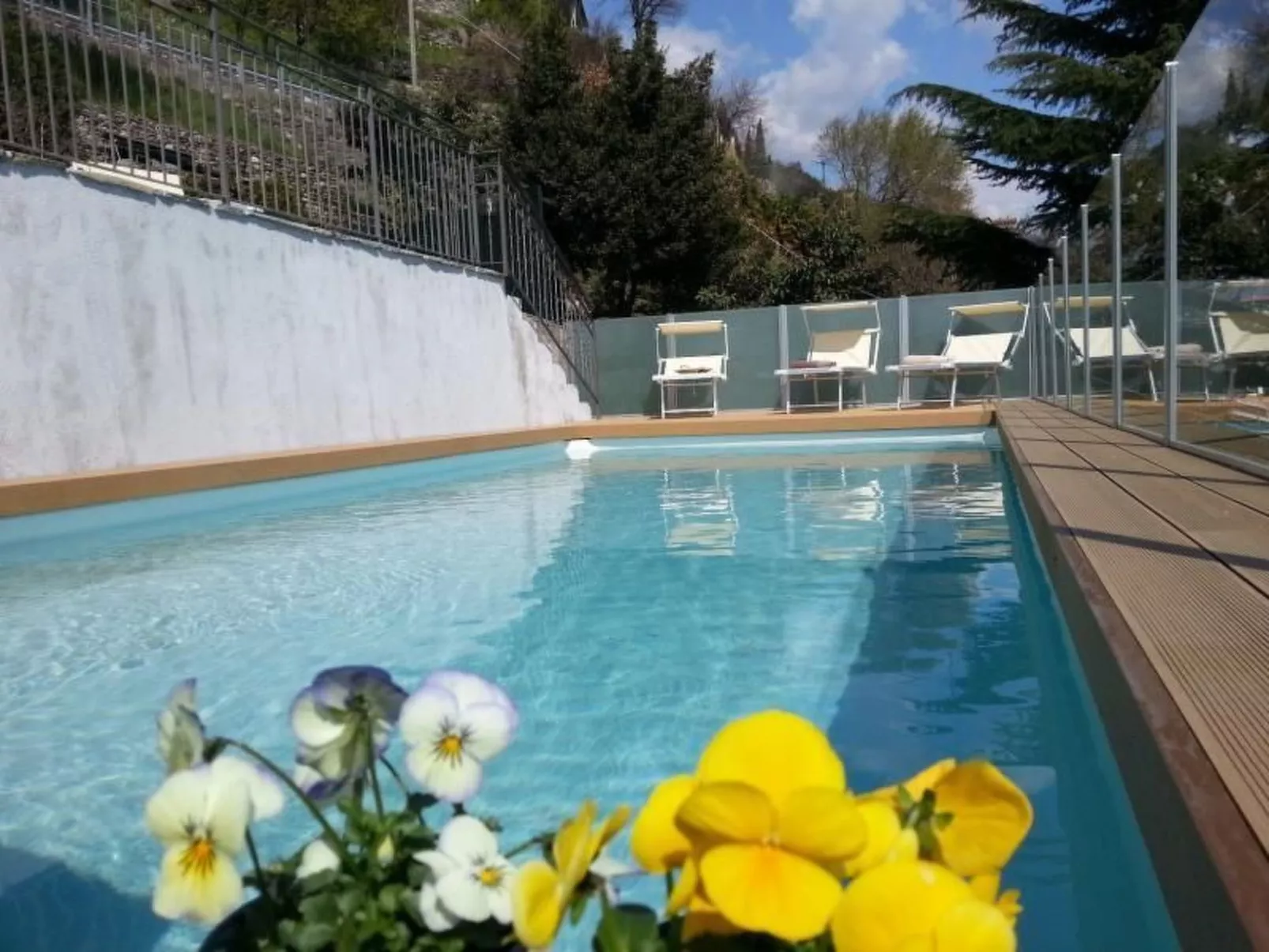 Ferienvilla 'Perla del Lago' mit privatem Pool-Dehors