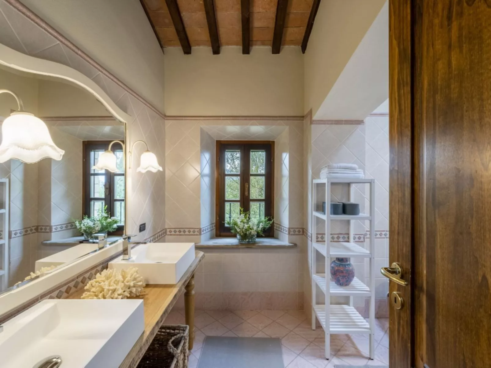 Villa mit privatem Pool und herrlichem Blick auf Pisa-Inside