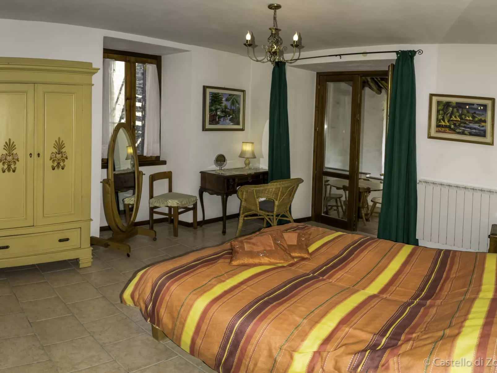 Historisches Haus mit Seeblick