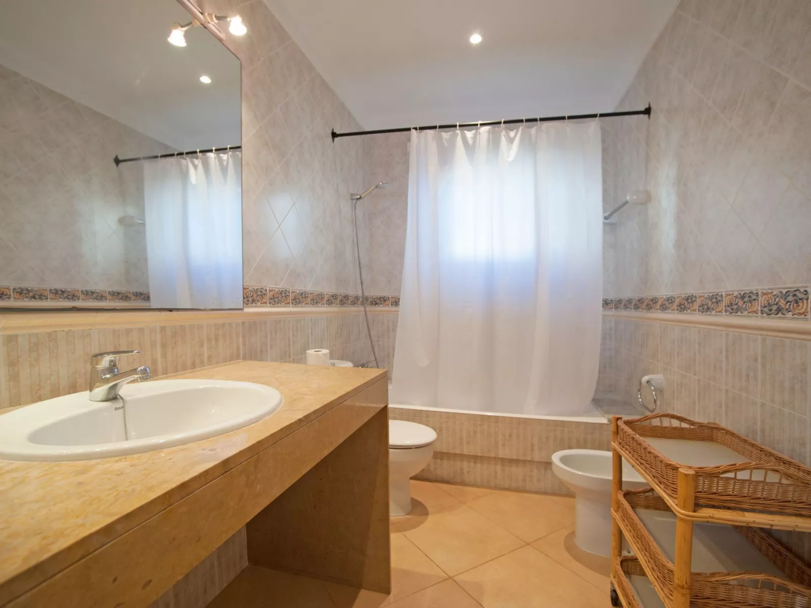 Can Alou - Dorfhaus mit mediterranem Charme-Drinnen