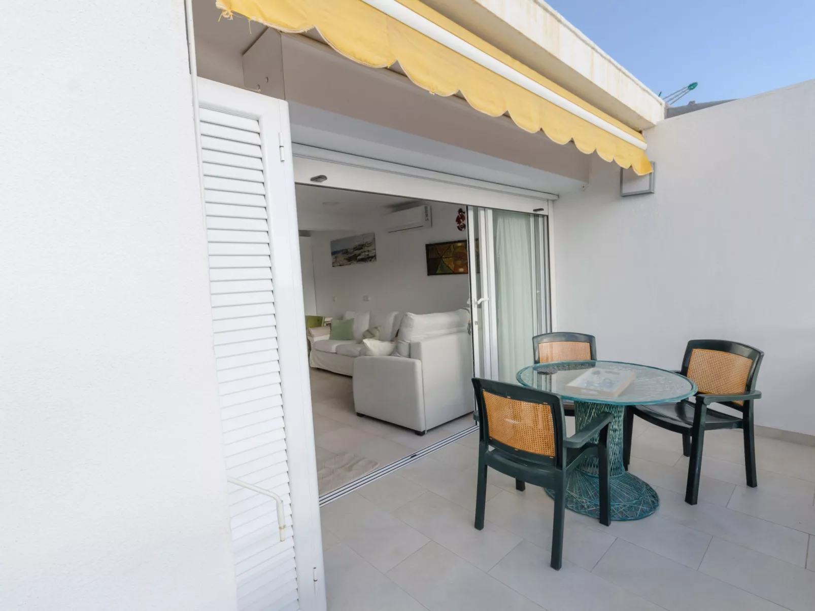 Terrassenwohnung mit zwei Schlafzimmern am Strand-Inside