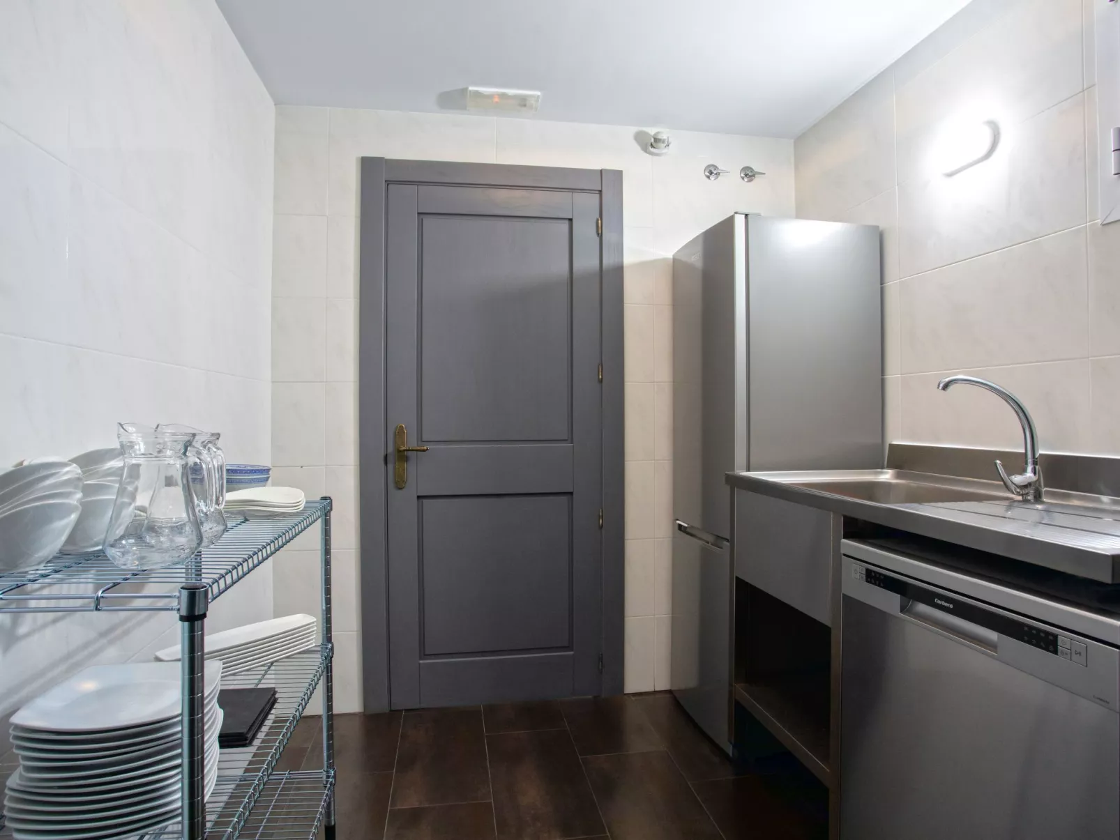 Spa-Spielzimmer mit Außen-Whirlpool und Schwimmbad