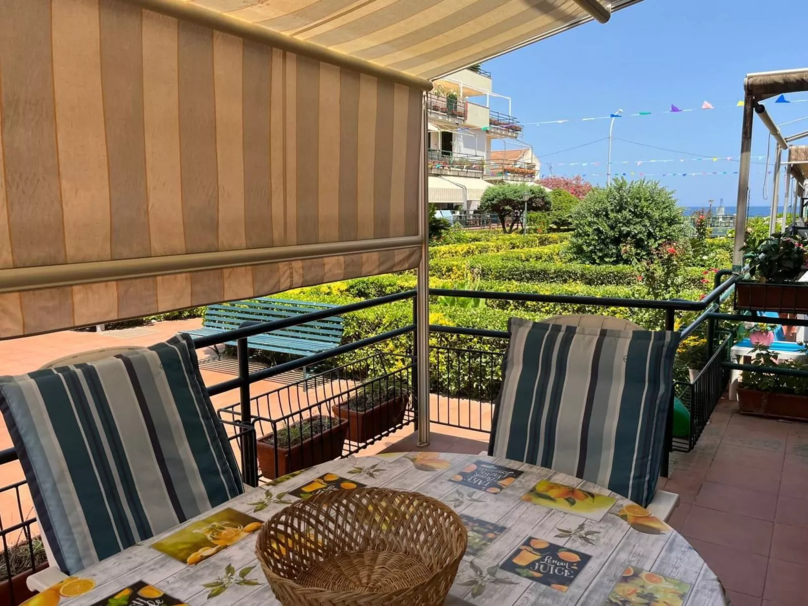 Wohnung "Etna Marine Garden"