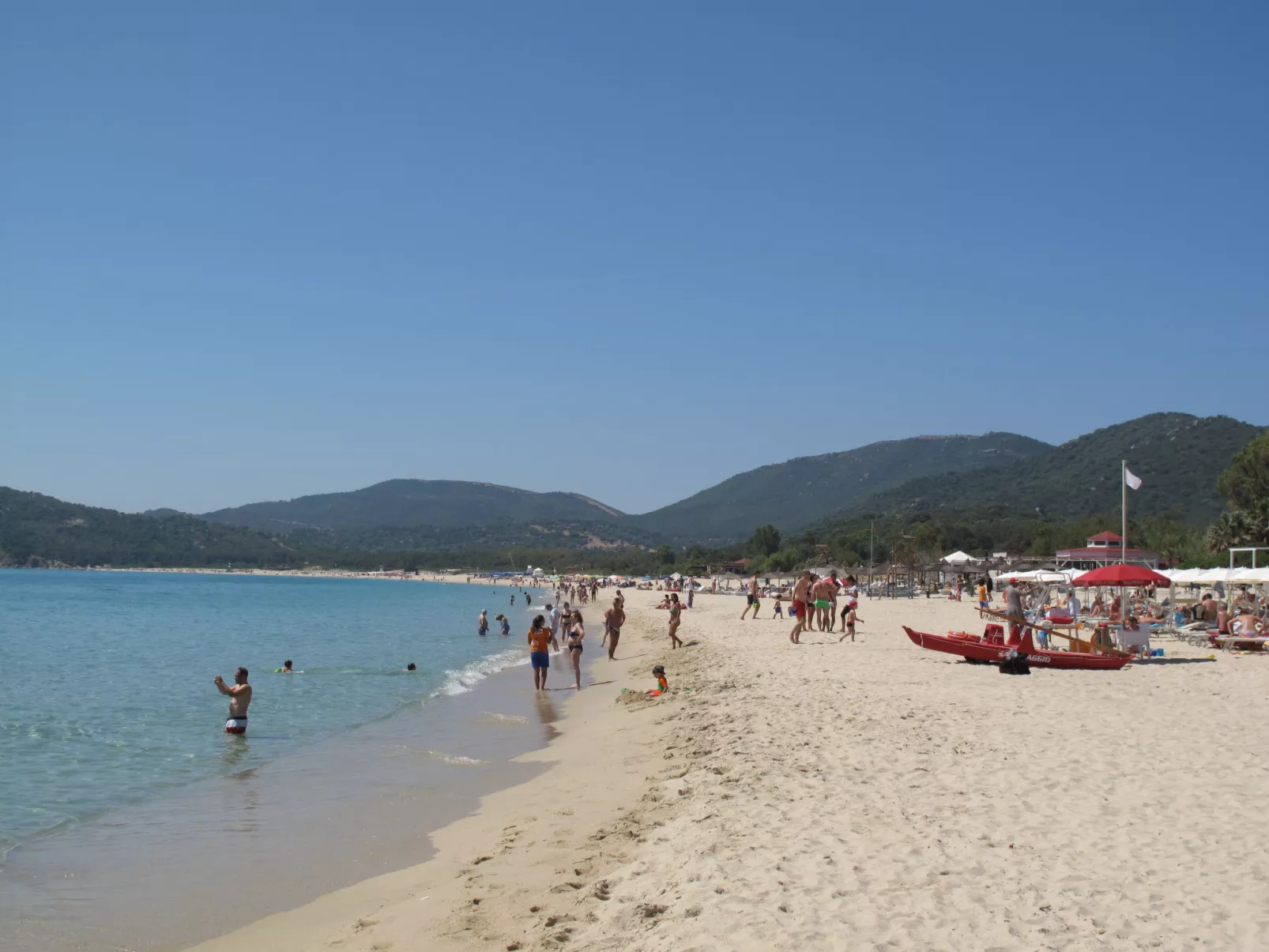 Freistehende Villa nur wenige Schritte vom Strand entfernt in Costa Rei-Environnement
