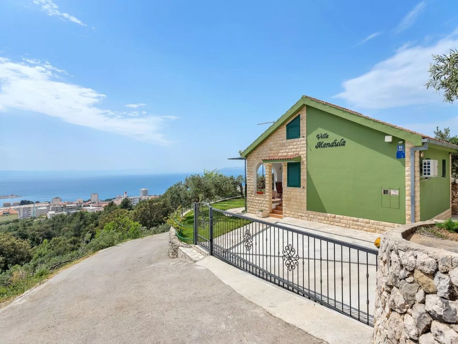 Haus Maria Mendula-Outside