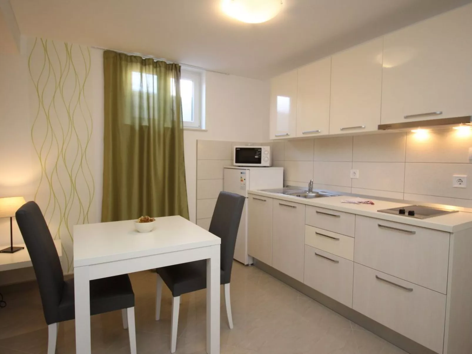 Appartement in Baška mit gemeinsamem Pool und Grill