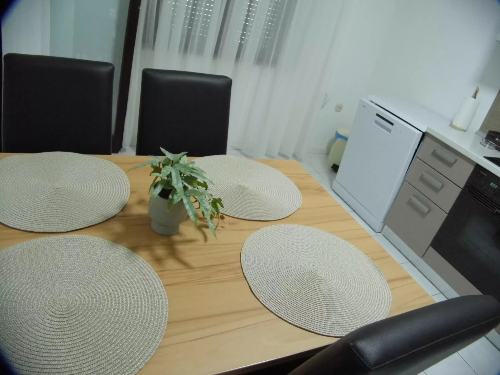 Schöne moderne und voll ausgestattete Wohnung.