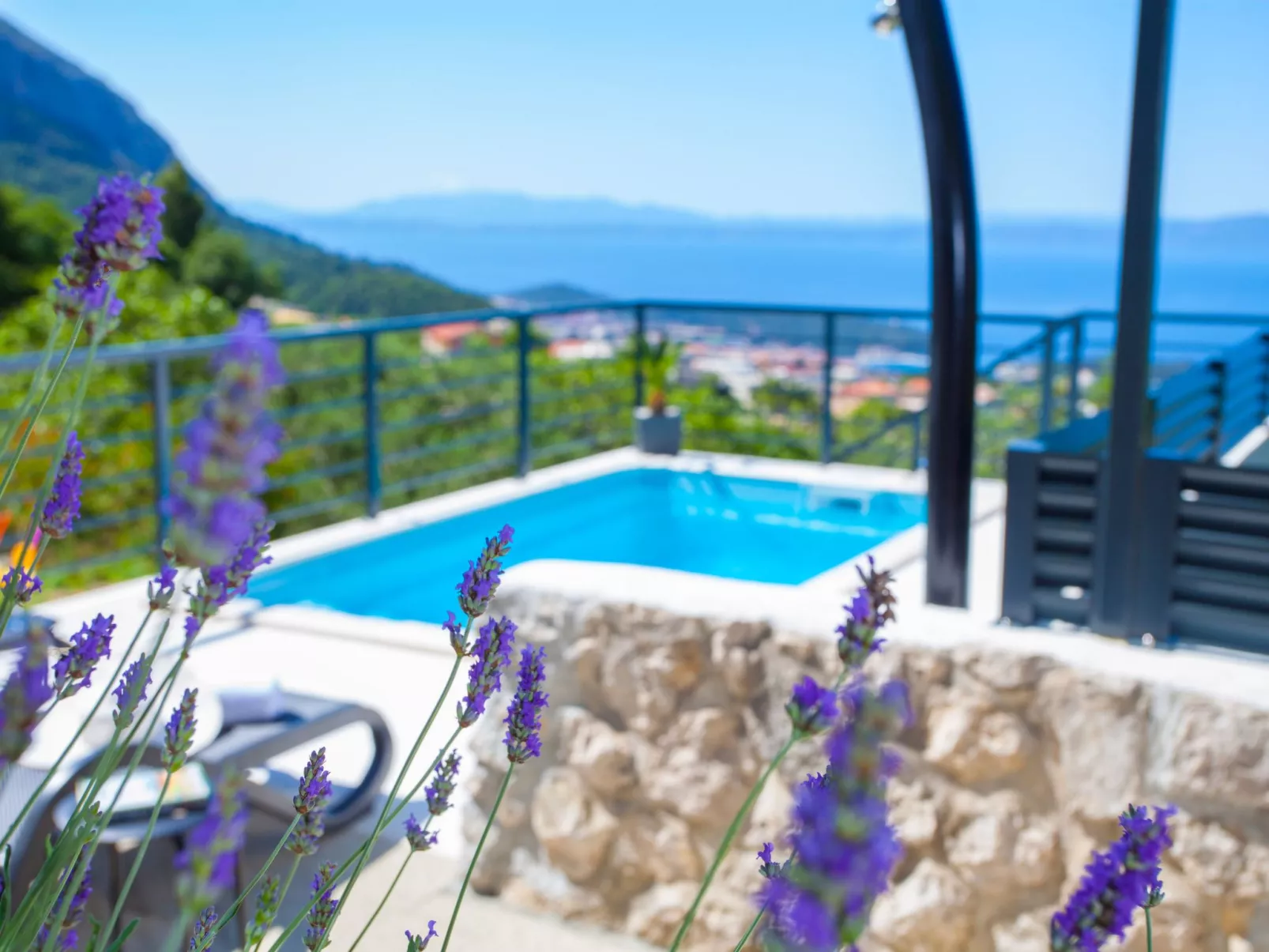 In Veliko Brdo mit Privatem Pool-Outside