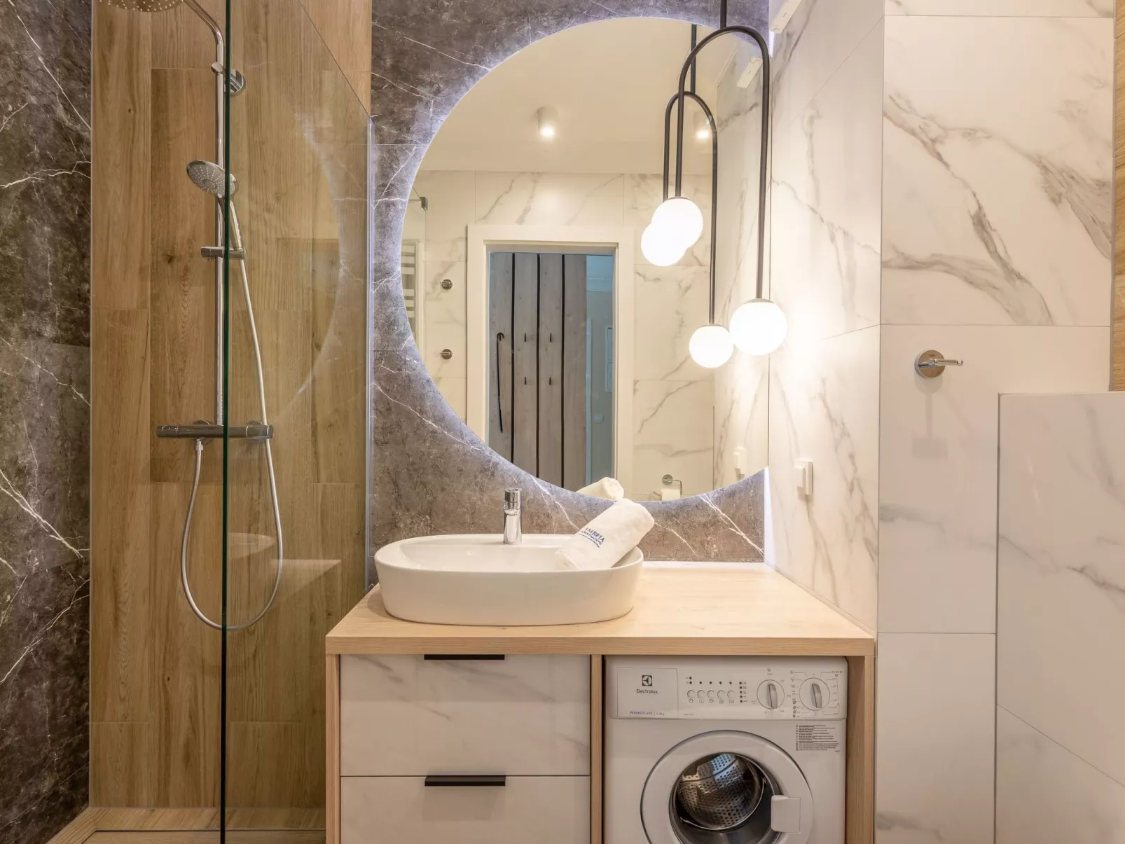 In den Sun Towers am Meer