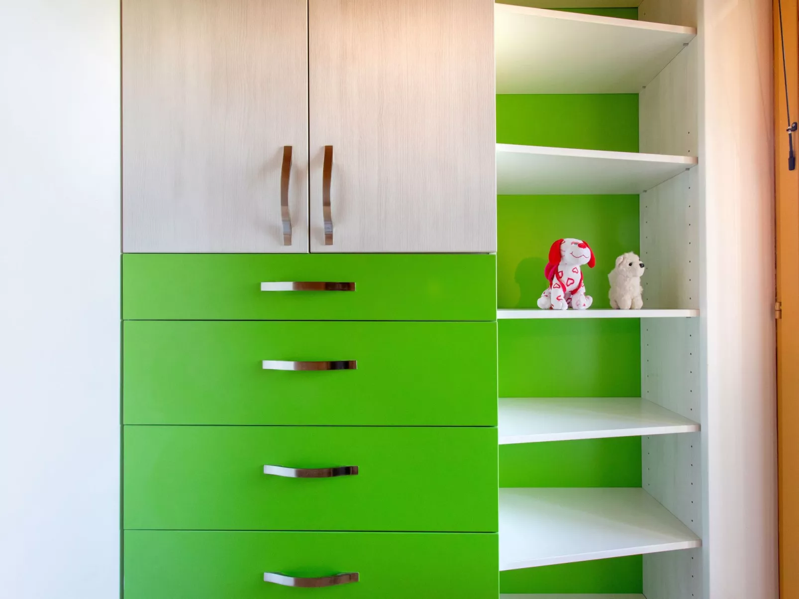 "Schmetterlingsplatz"-Drinnen