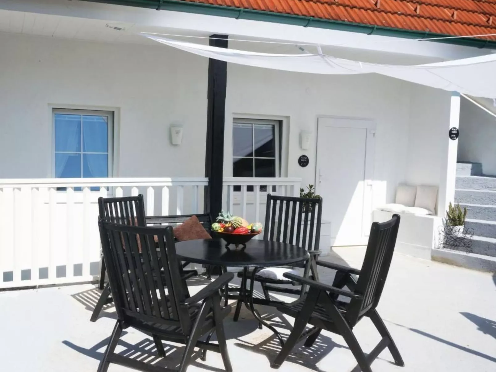 Black & White-Outside