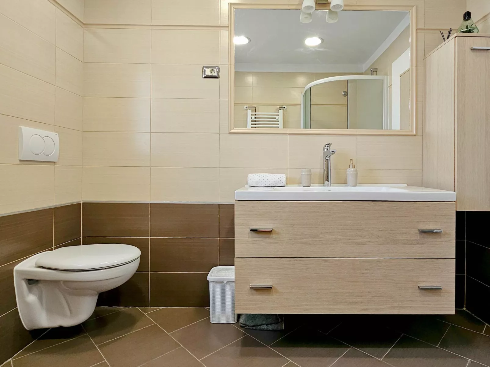 "Ines A5" mit Balkon-Dedans