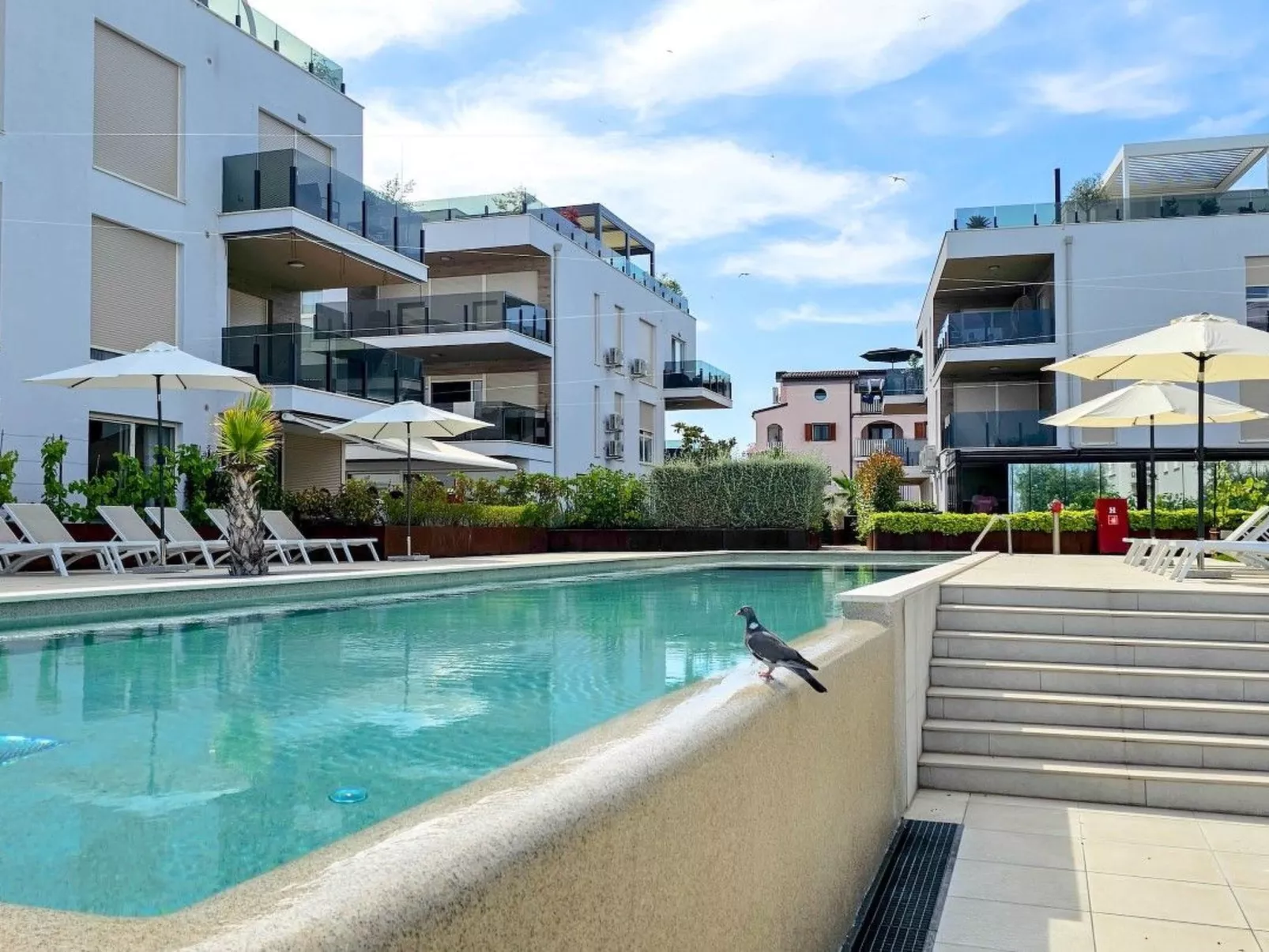 "Grüne Oase" mit Terrasse-Dehors