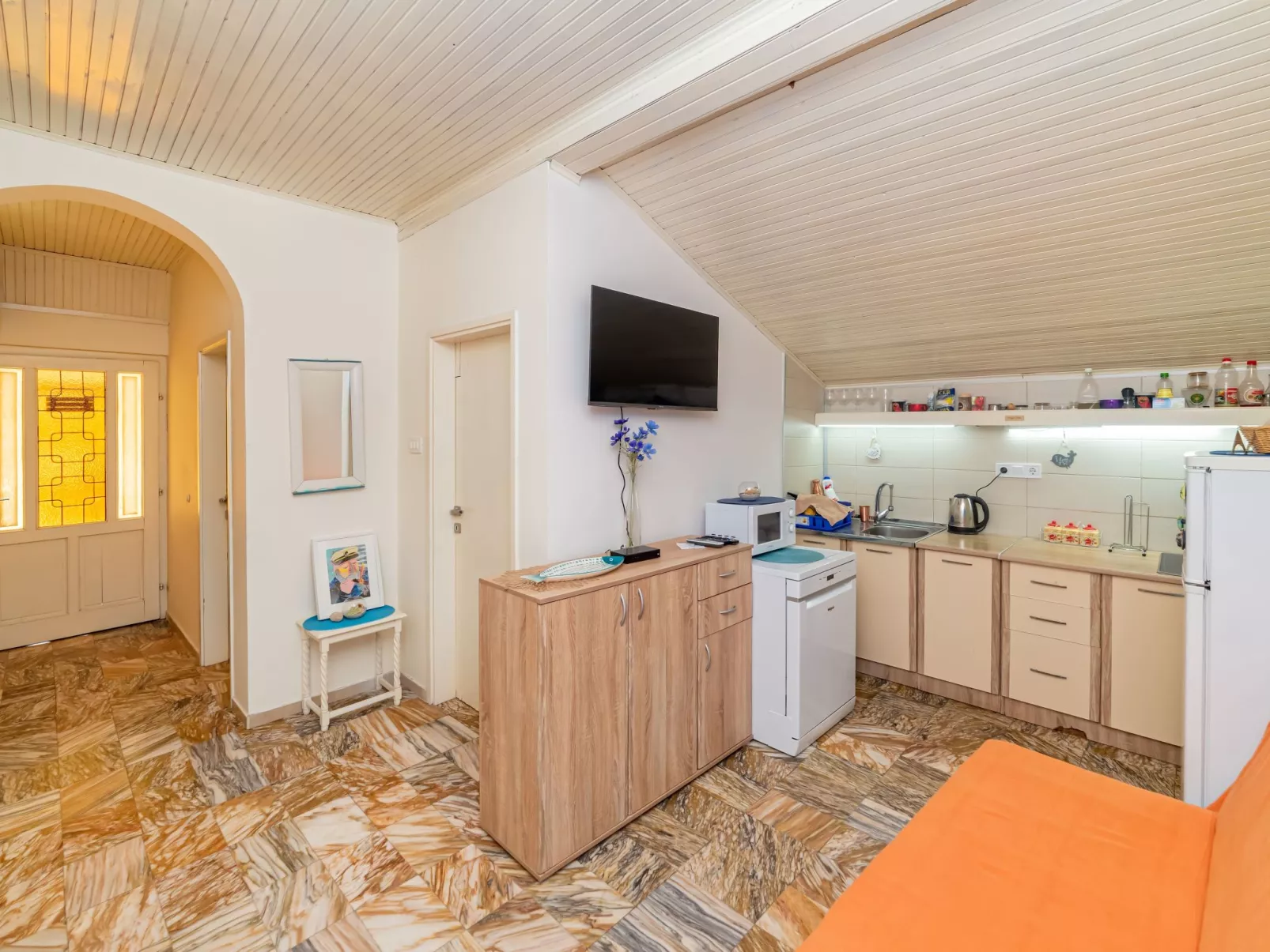 Gemütliche Wohnung mit Meerblick vom Balkon aus-Inside