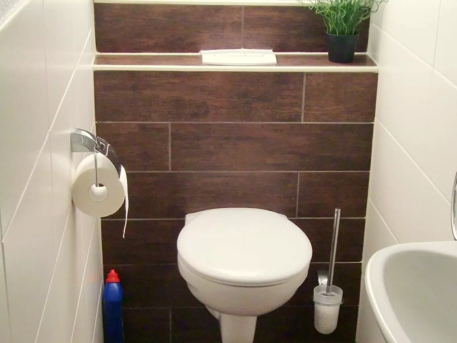 Ferienvilla mit Garten, Grill und Terrasse-Dedans