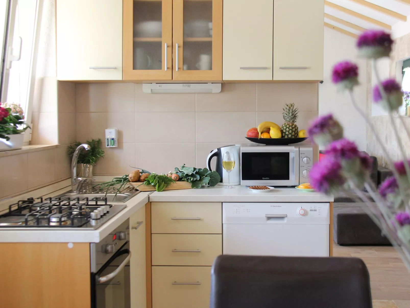 Freistehendes Ferienhaus in Duge Njive mit Privatem Pool-Inside