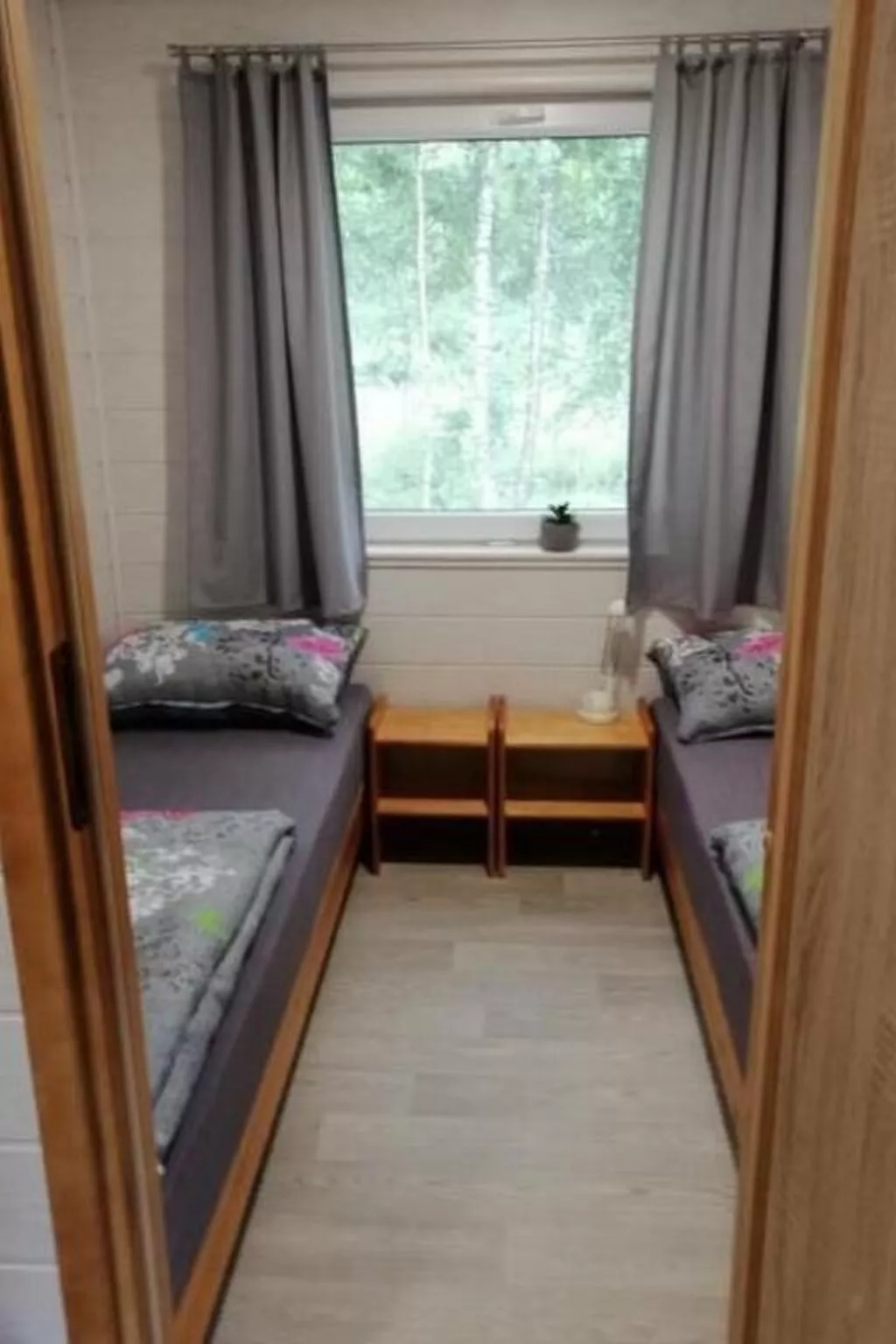 Ganzjährig bewohnbares Ferienhaus - rot-Drinnen