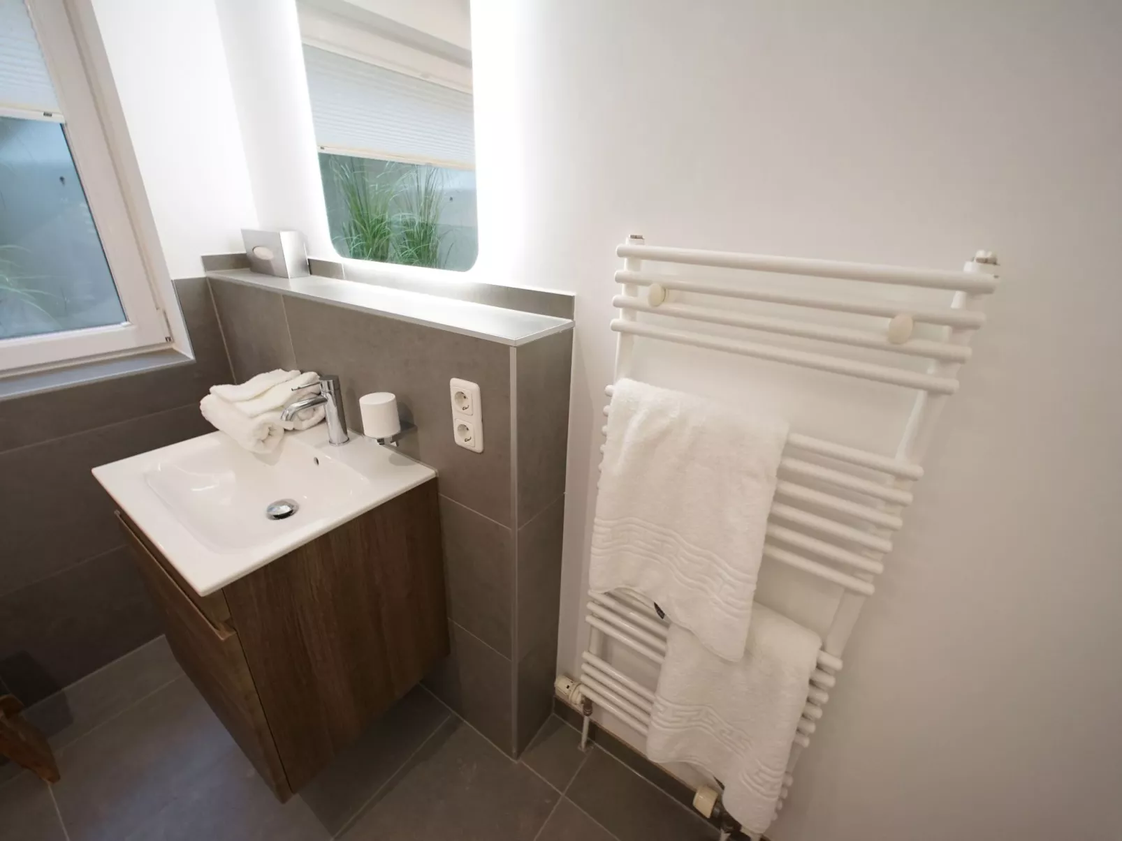 Helle Ferienwohnung mit sonniger Terrasse