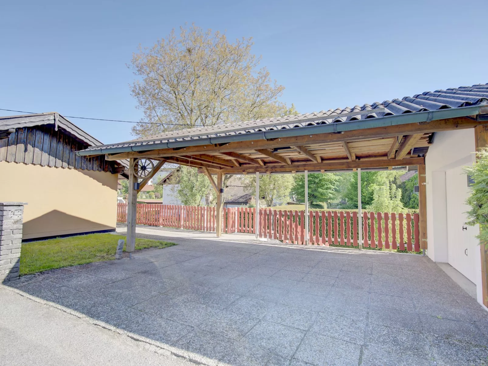 Gemütlicher Bungalow-Draußen