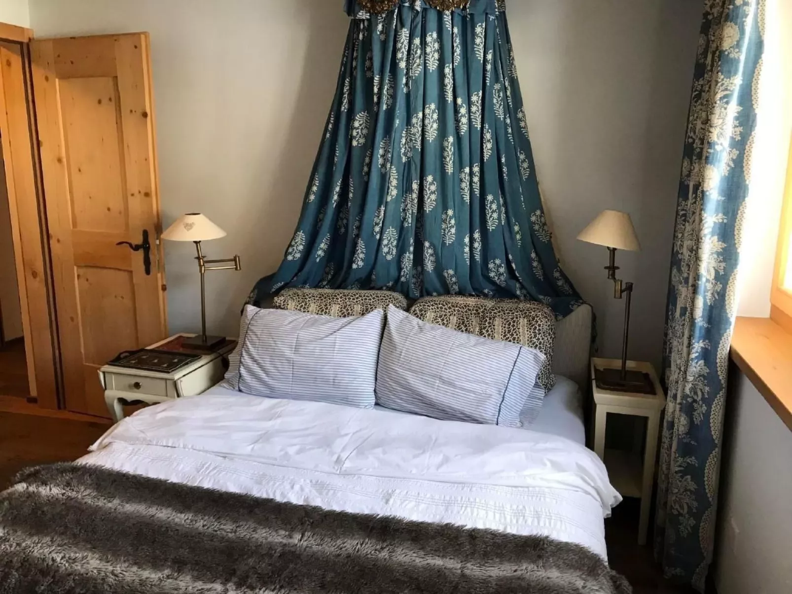 Hus Tschuetta-Dedans