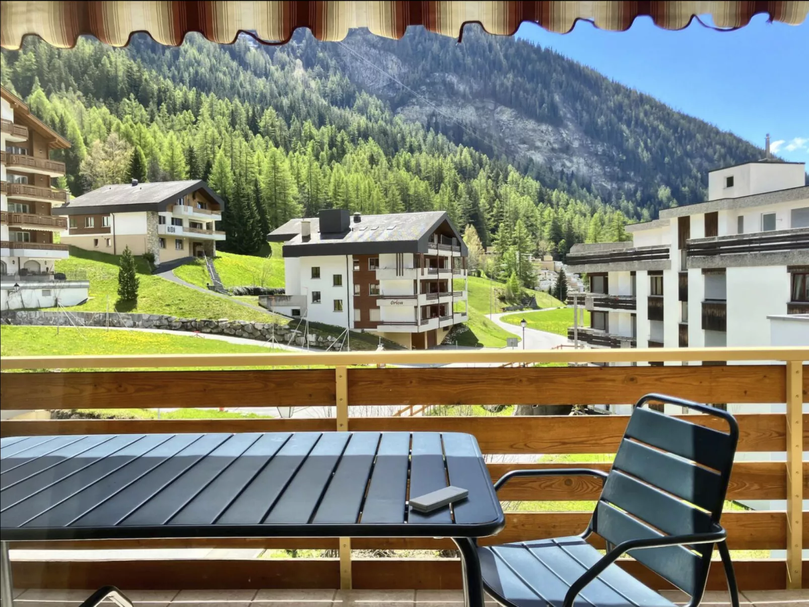 Geräumiges 3.5 Zimmer Beste Lage Kostenloses Parken