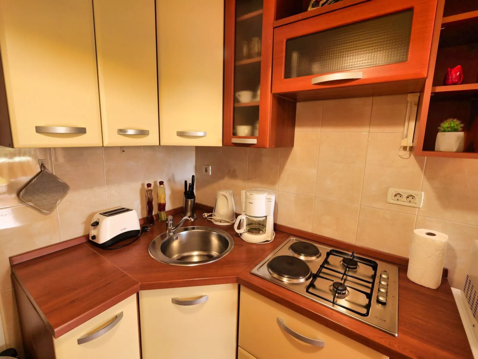 "Helena2" mit Blick auf das Wasser