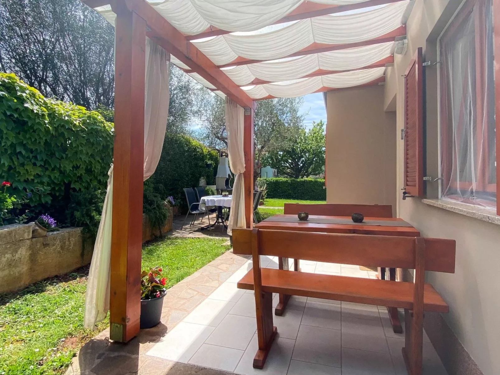 "Timea 2" mit Terrasse-Draußen