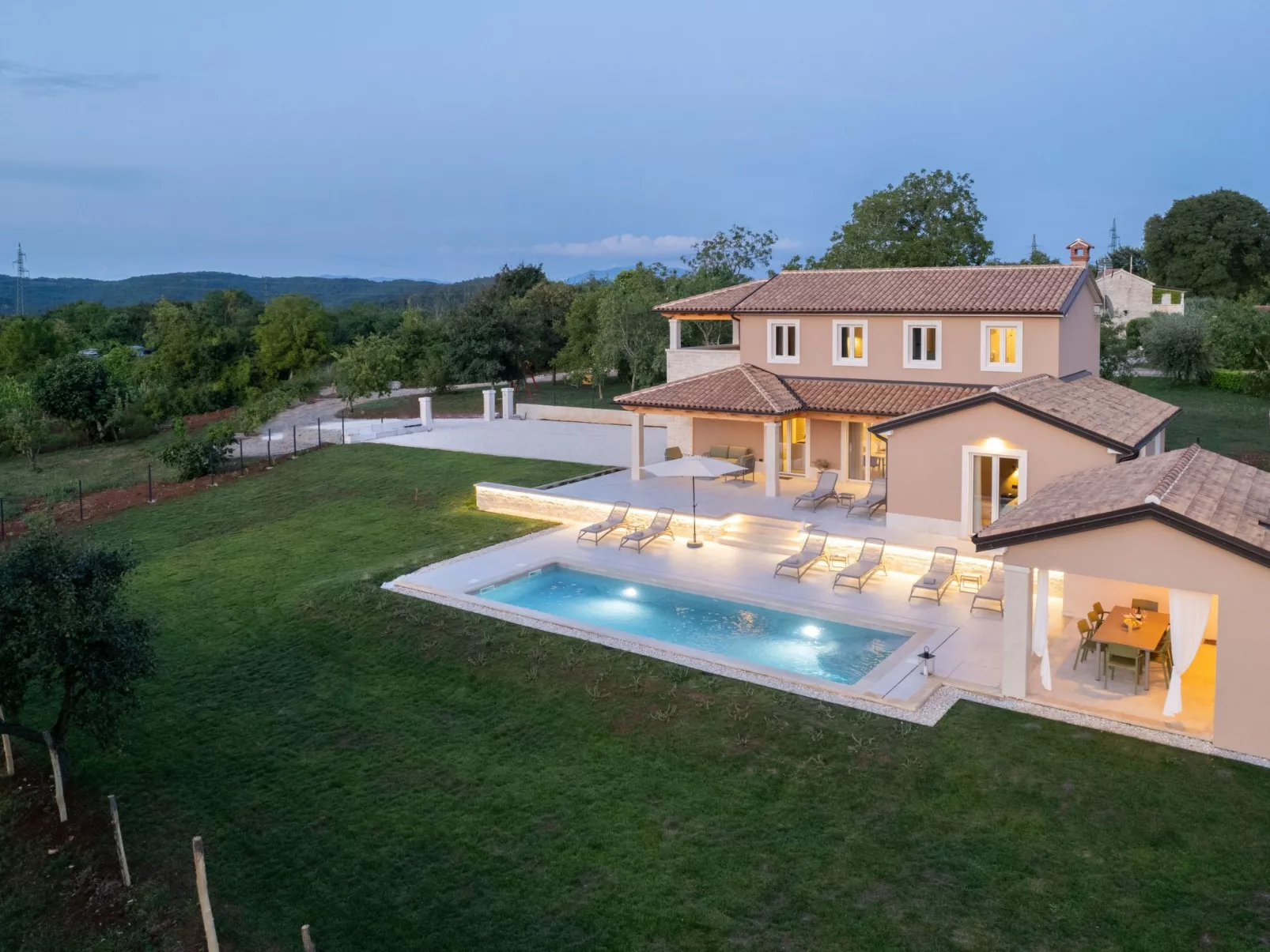 Villa Sentiero-Drinnen