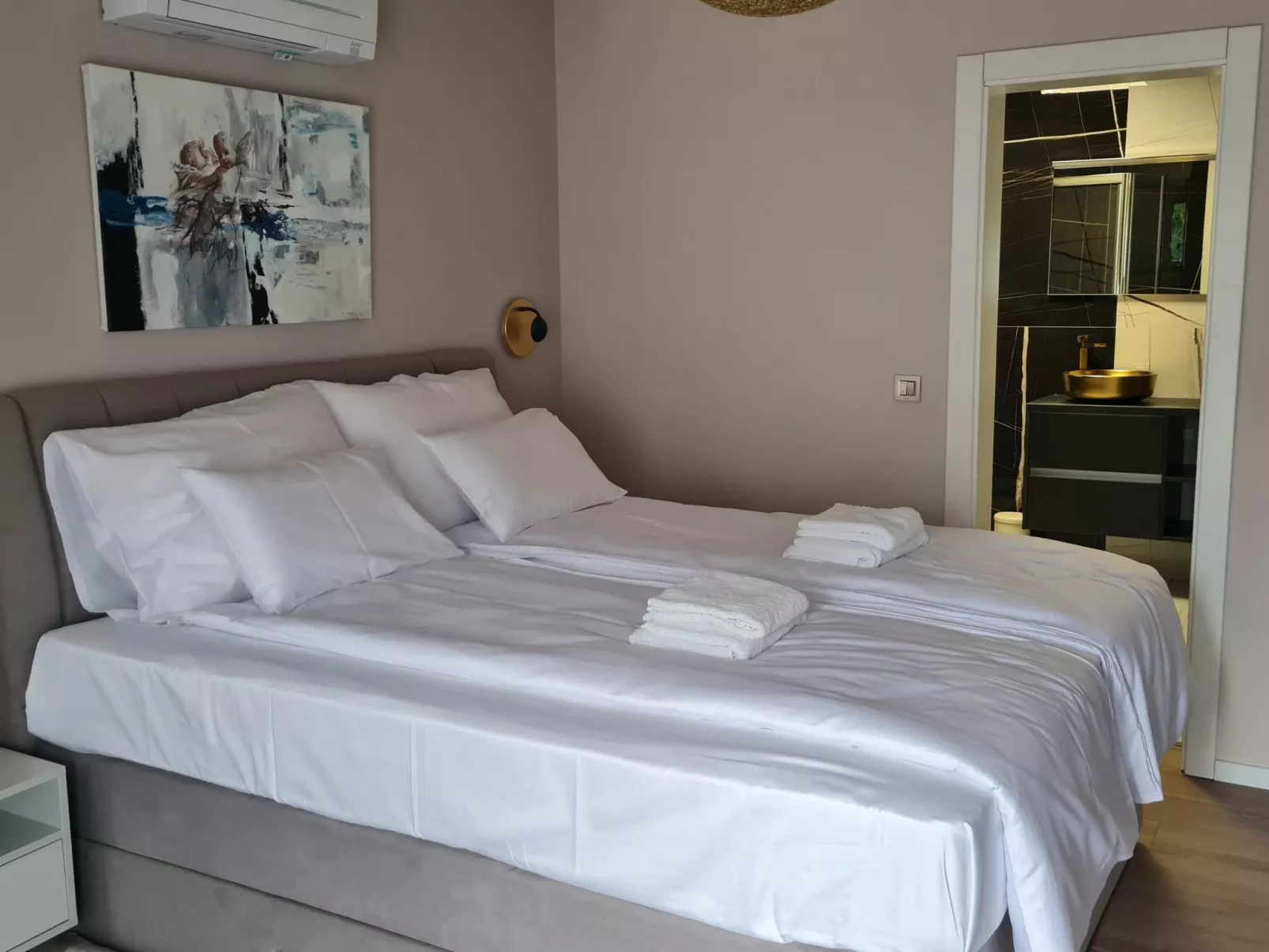 Villa "Val 21" mit Pool, Fitness und Sauna-Drinnen