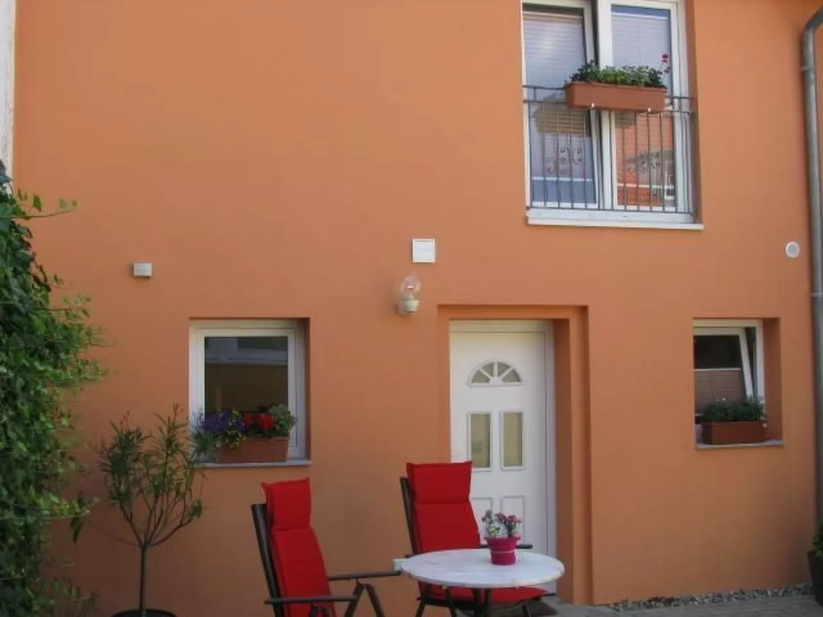 Moderne Wohnung mit Terrasse in zentraler Lage