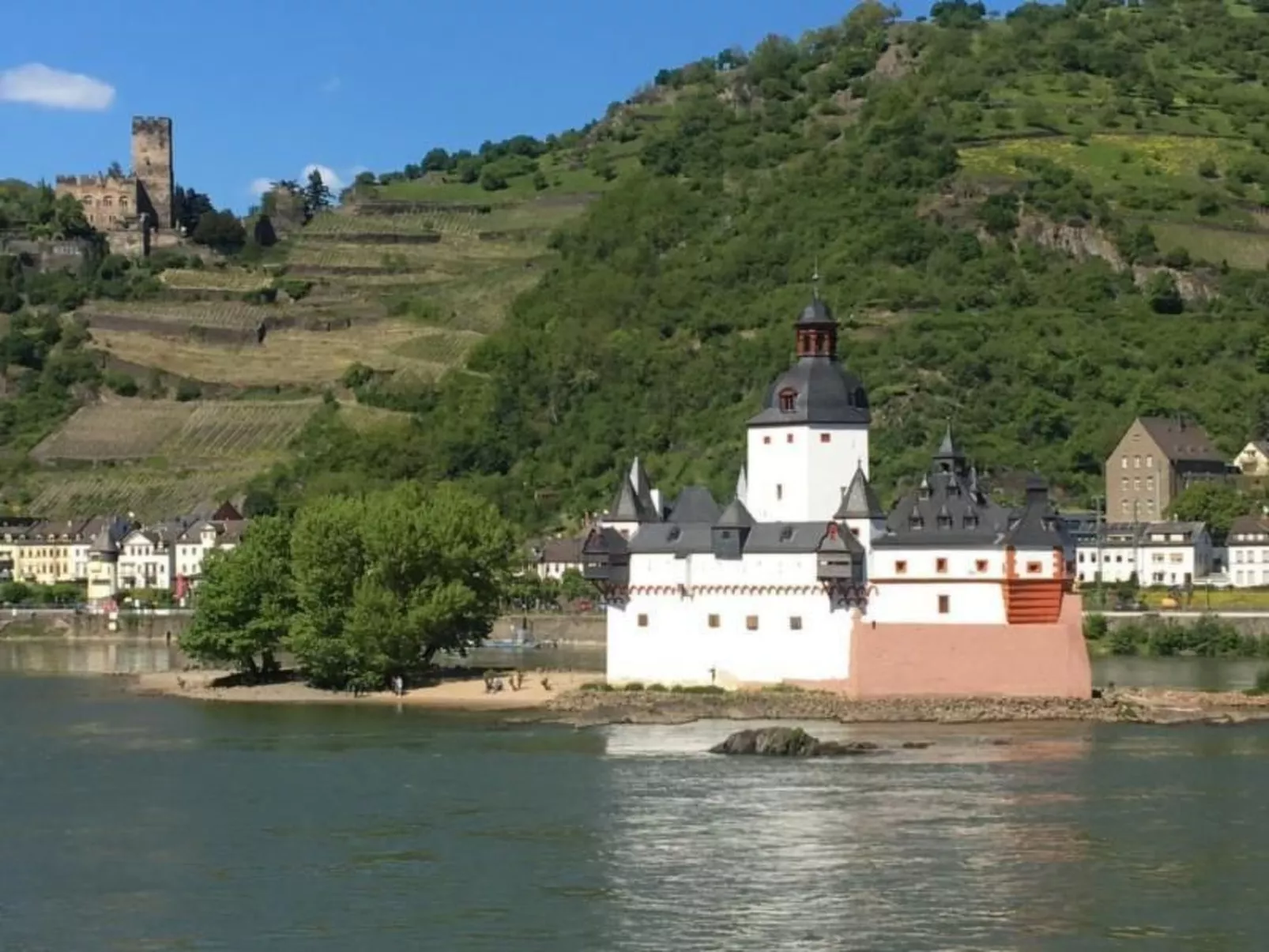 Schäfers Ferienwohnung Oberdiebach am Mittelrhein-Draußen