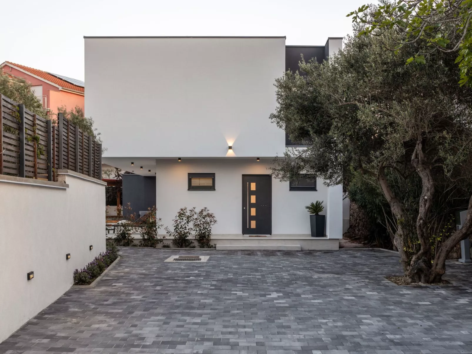 Villa Lumino-Image-tags.info