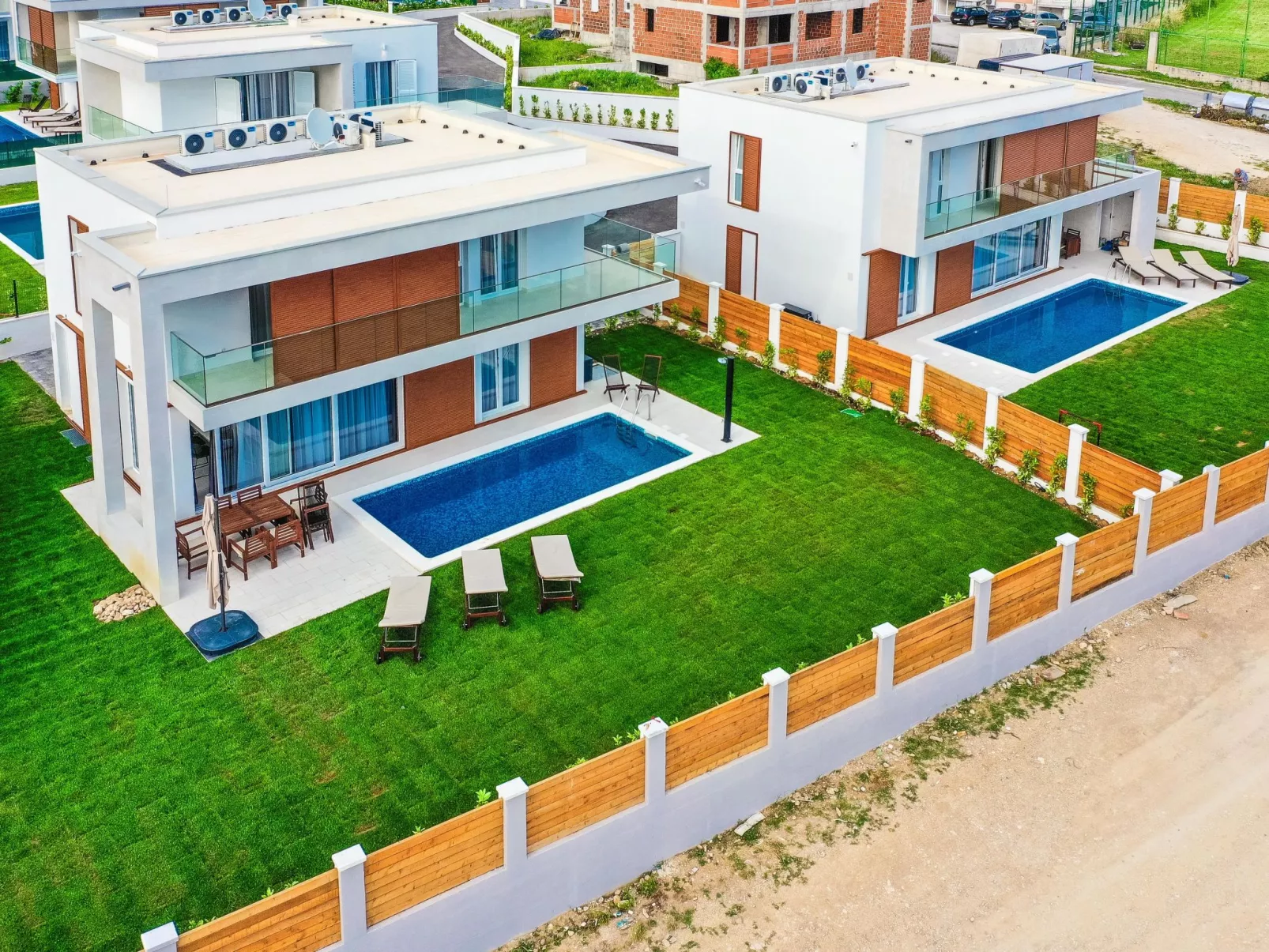 Modern eingerichtete Villa Ingrid mit beheiztem Pool - Dehors