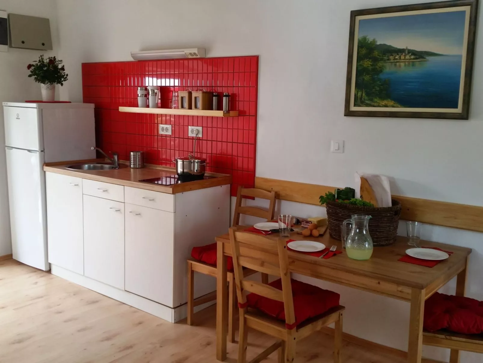 Charmantes Steinhaus mit Pool und Panoramablick-Image-tags.info